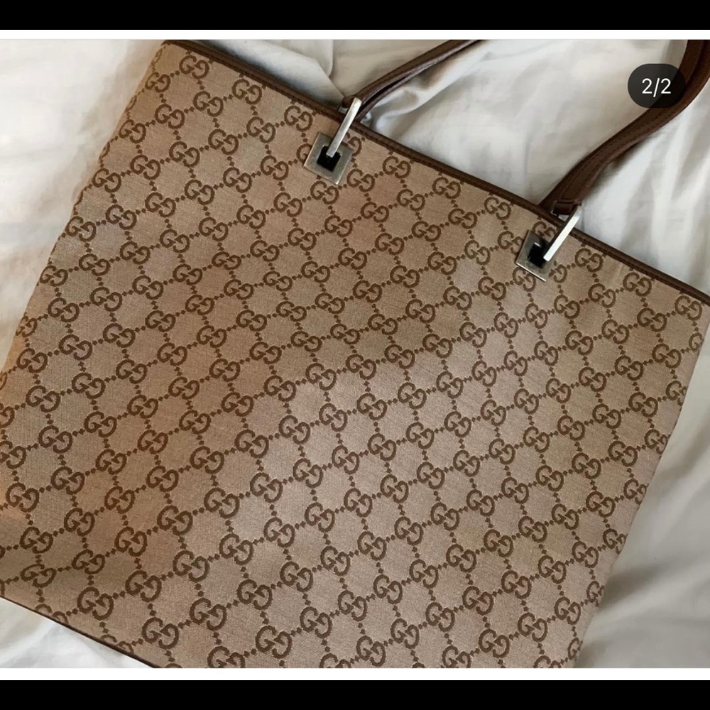 Gucci vintage tote 100% authentic looks new